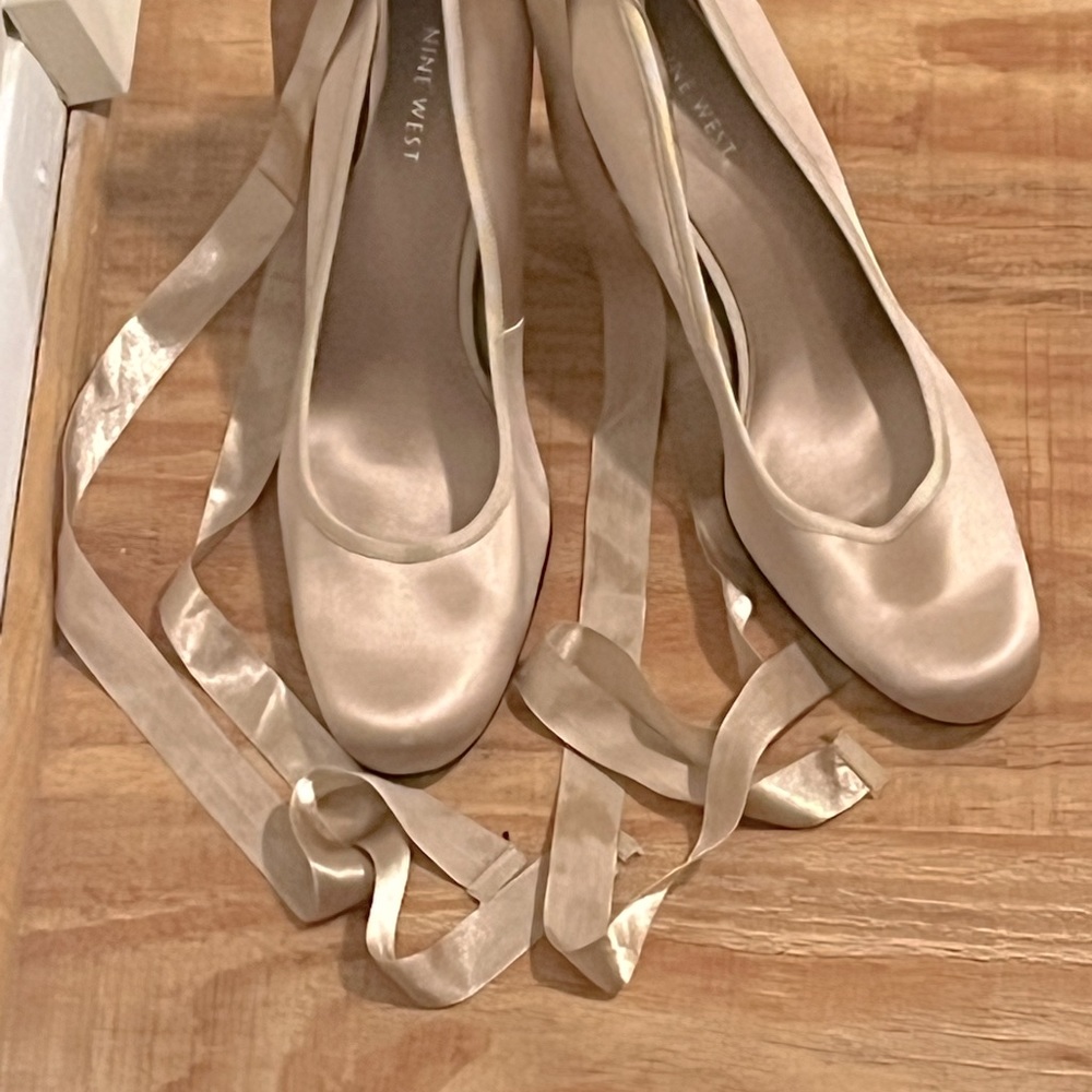 New Women’s Nine West Wrap Up Heels 10M